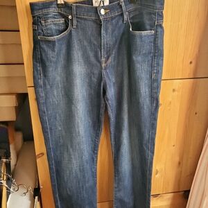 Frame Men's Athletic Long Slim Leg Jeans Size 33